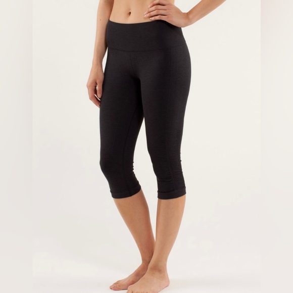 Lululemon In The Flow Crop (1 of 3)
Black - Picture 7 of 9